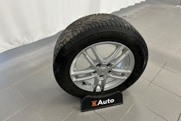 sininen Skoda Karoq 2018 kuva 17.