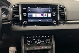 sininen Skoda Karoq 2018 kuva 22.