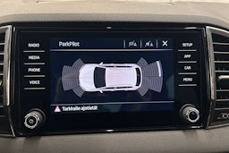 sininen Skoda Karoq 2018 kuva 23.