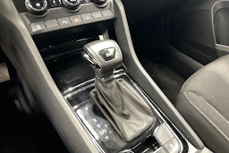 sininen Skoda Karoq 2018 kuva 27.