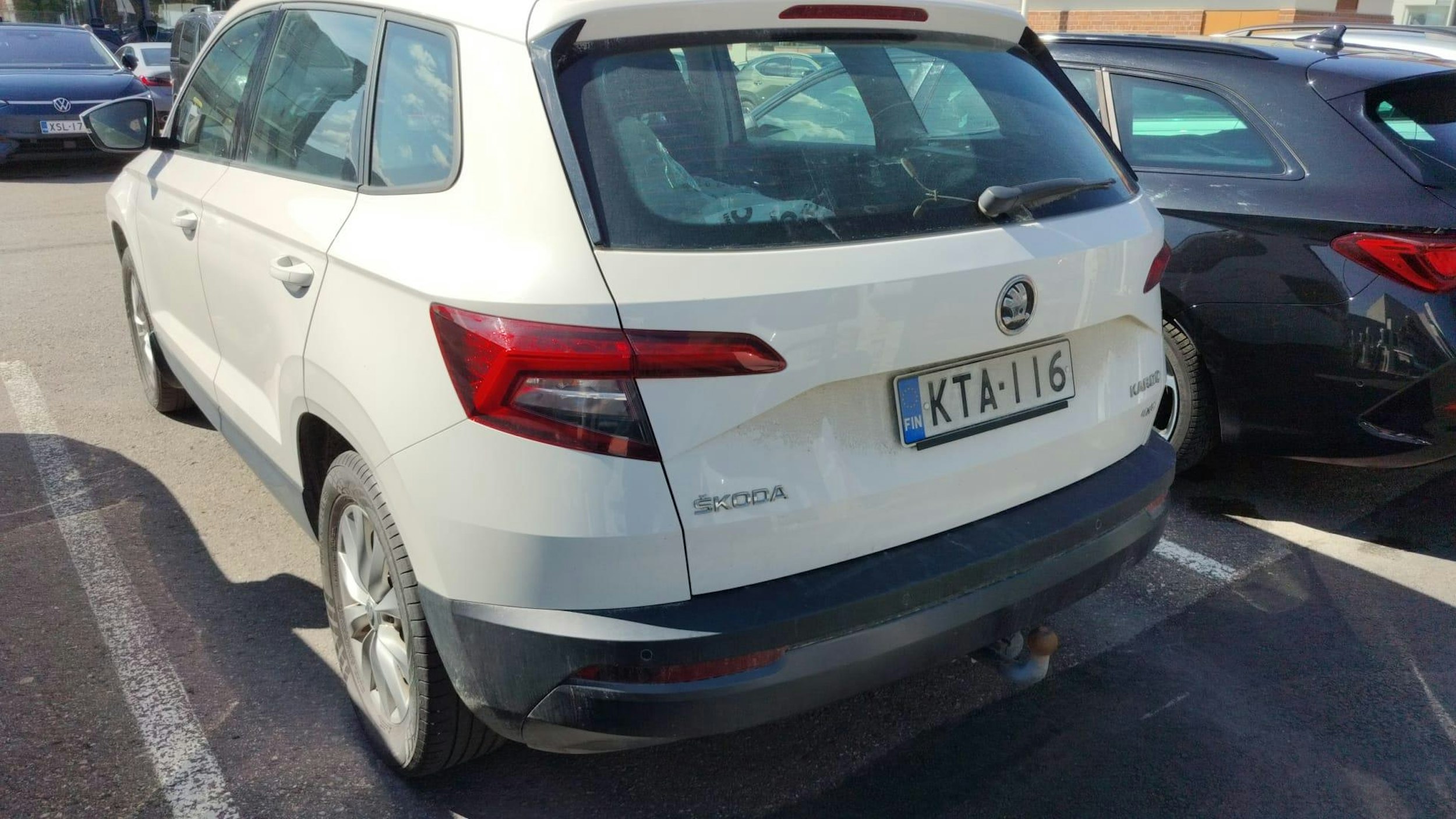 valkoinen Skoda Karoq 2018 kuva 2.