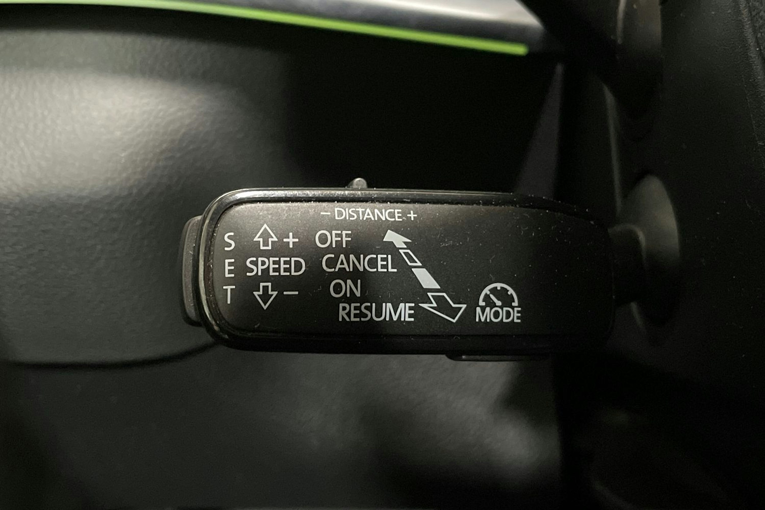 valkoinen Skoda Karoq 2018 kuva 18.