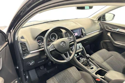 musta Skoda Karoq 2018 kuva 6.