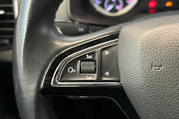 musta Skoda Karoq 2018 kuva 16.