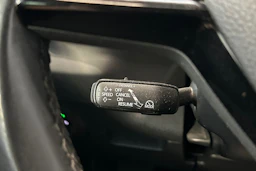 musta Skoda Karoq 2018 kuva 18.