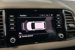 musta Skoda Karoq 2018 kuva 21.