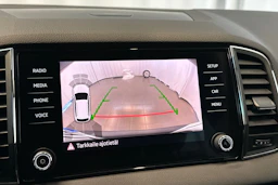 musta Skoda Karoq 2018 kuva 22.