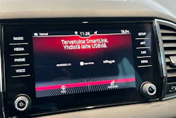 musta Skoda Karoq 2018 kuva 23.
