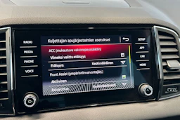 musta Skoda Karoq 2018 kuva 24.