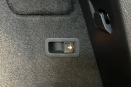 musta Skoda Karoq 2018 kuva 33.