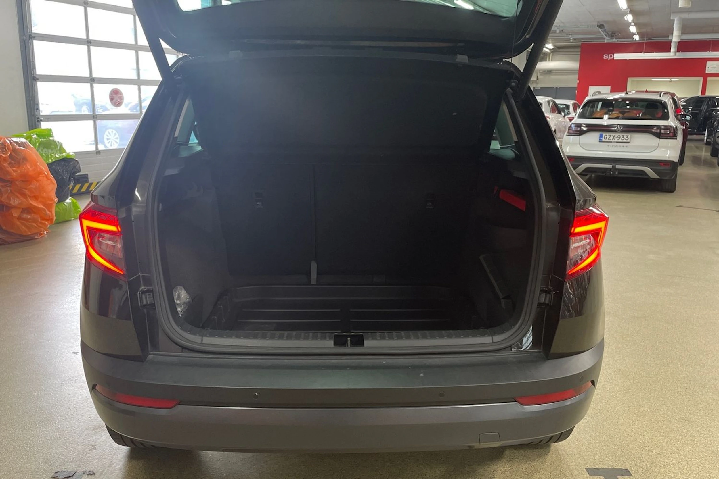 ruskea (beige) Skoda Karoq 2018 kuva 11.