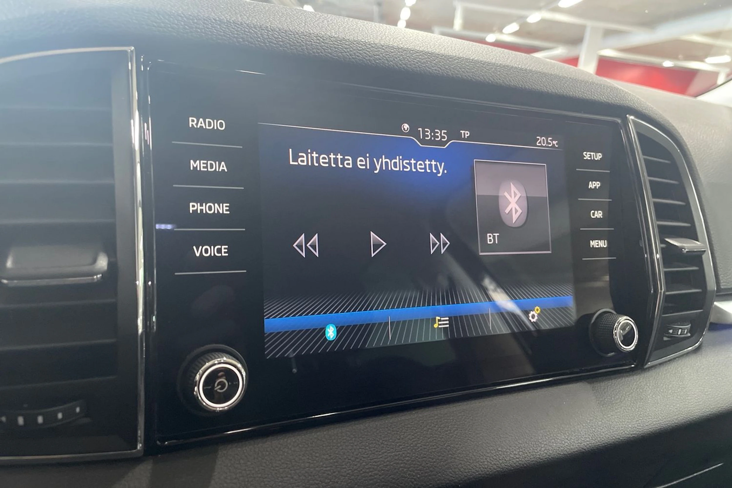 ruskea (beige) Skoda Karoq 2018 kuva 15.
