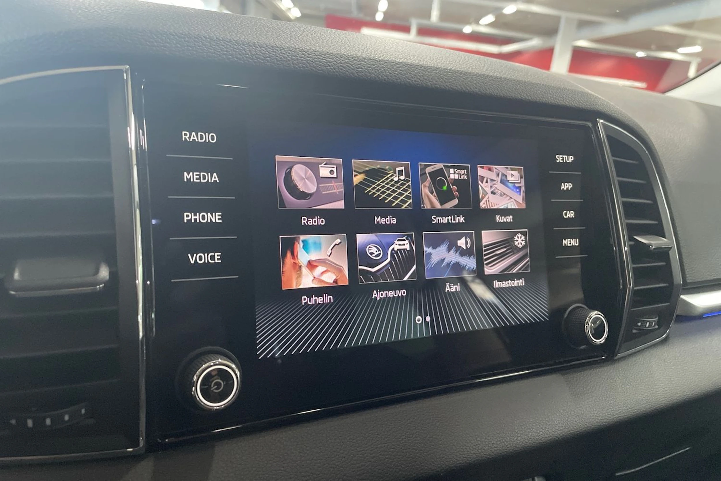 ruskea (beige) Skoda Karoq 2018 kuva 16.