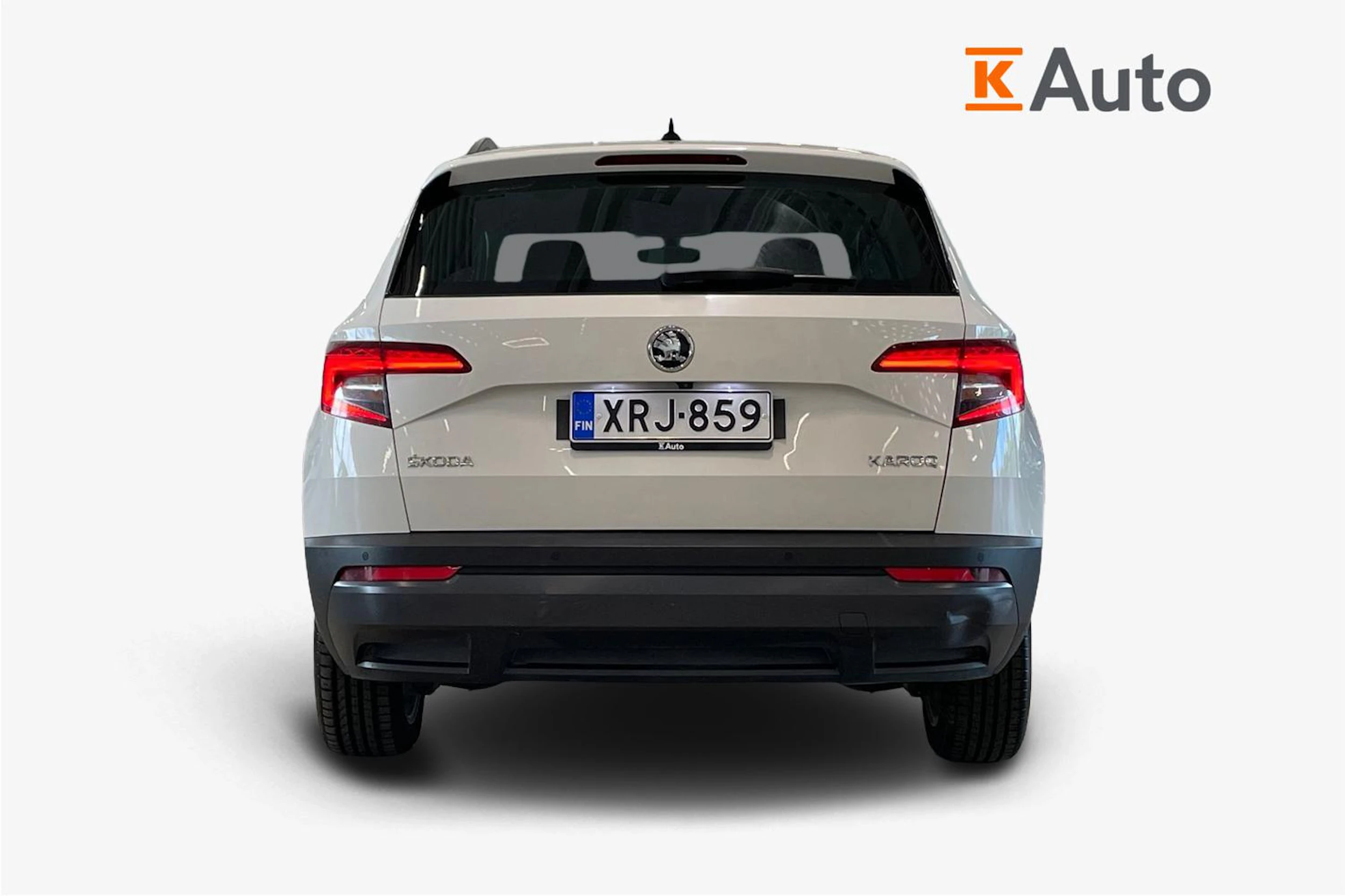valkoinen Skoda Karoq 2018 kuva 3.