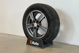 valkoinen Skoda Karoq 2018 kuva 10.