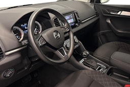 musta Skoda Karoq 2018 kuva 7.