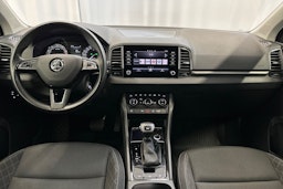 Valkoinen Skoda KAROQ 2019 kuva 7.