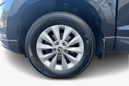 musta Skoda Karoq 2019 kuva 11.