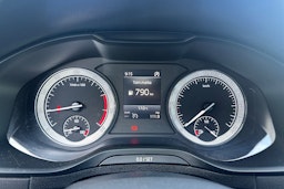 musta Skoda Karoq 2019 kuva 14.