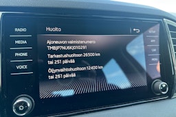 musta Skoda Karoq 2019 kuva 17.