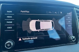 musta Skoda Karoq 2019 kuva 18.
