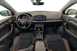 vihreä Skoda Karoq 2019 kuva 7.