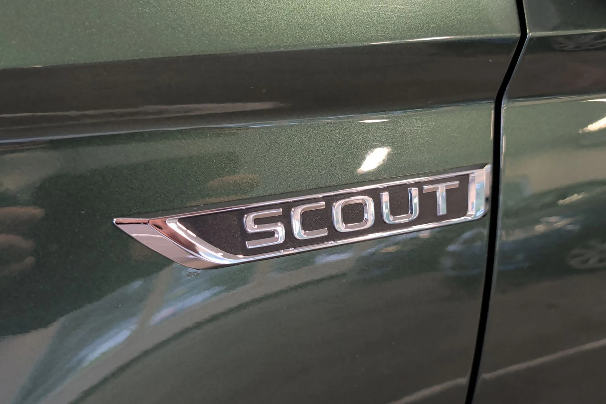 vihreä Skoda Karoq 2019 kuva 10.