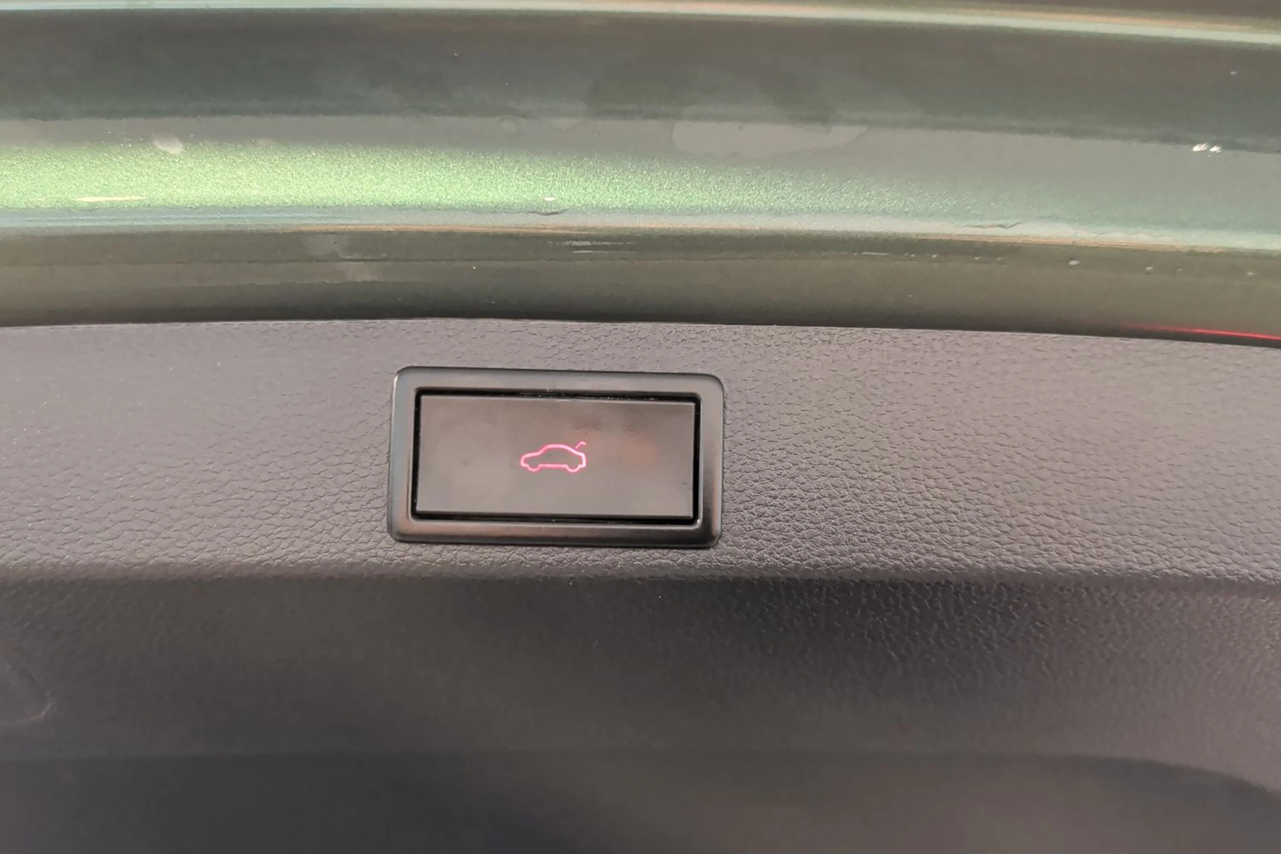 vihreä Skoda Karoq 2019 kuva 15.
