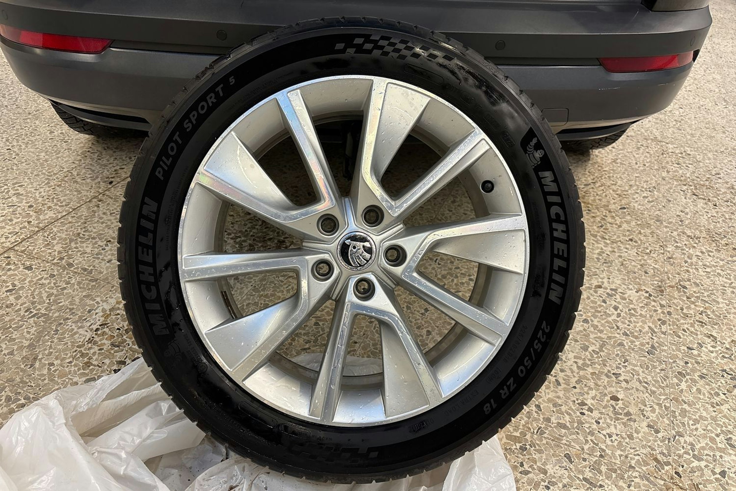 ruskea (beige) Skoda Karoq 2019 kuva 16.