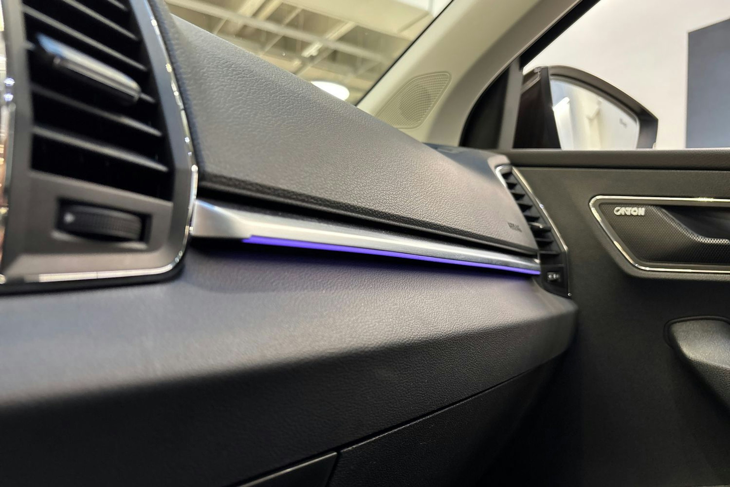 ruskea (beige) Skoda Karoq 2019 kuva 28.