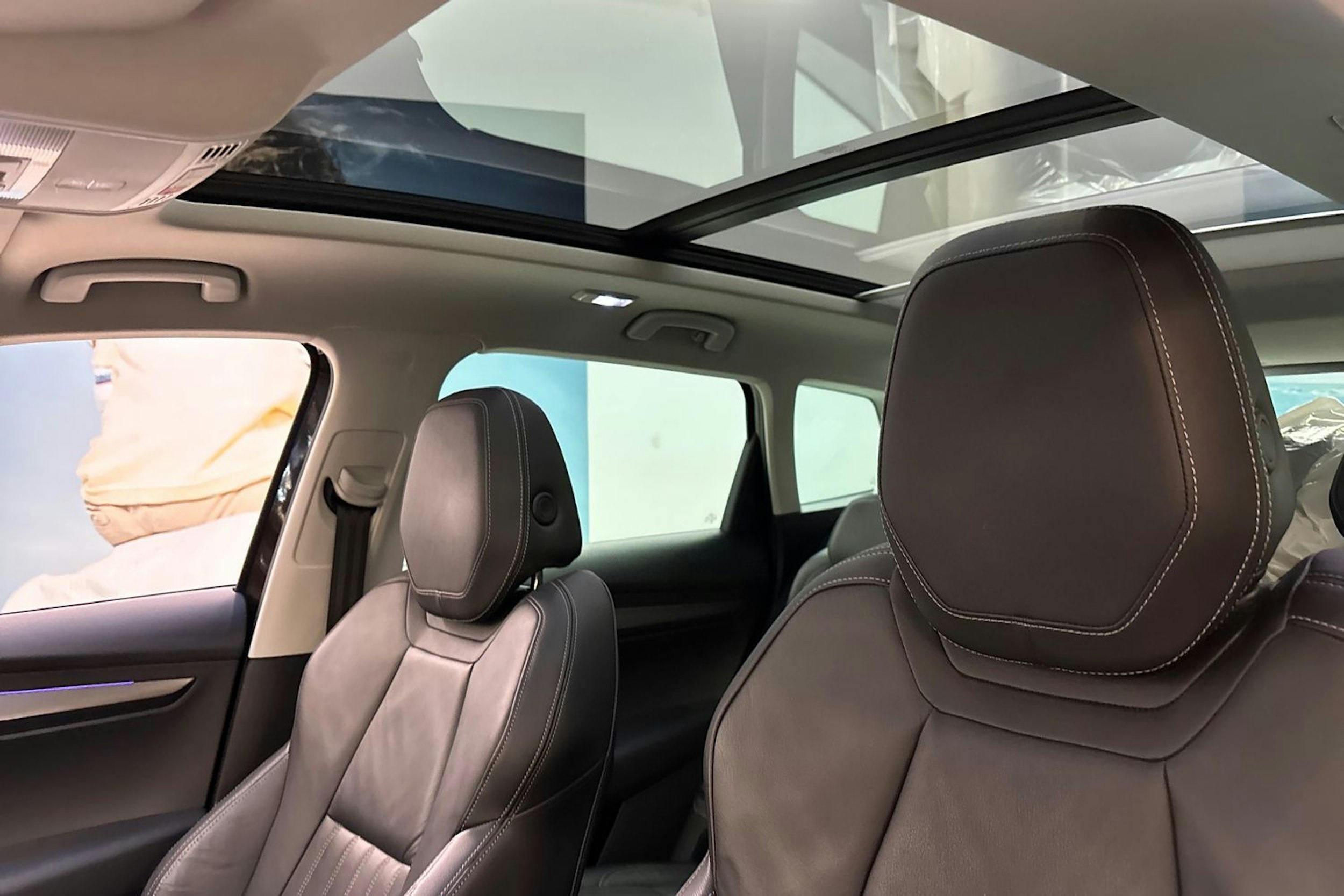 ruskea (beige) Skoda Karoq 2019 kuva 30.