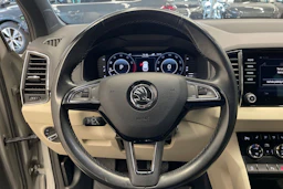 Harmaa Skoda KAROQ 2019 kuva 15.