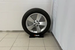 Harmaa Skoda KAROQ 2019 kuva 28.