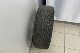 Harmaa Skoda KAROQ 2019 kuva 29.