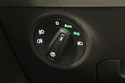 harmaa Skoda Karoq 2019 kuva 16.