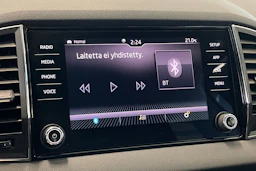 harmaa Skoda Karoq 2019 kuva 18.