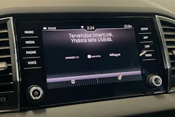 harmaa Skoda Karoq 2019 kuva 19.