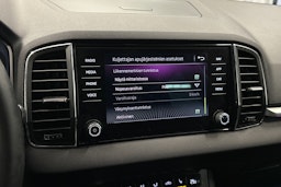 valkoinen Skoda Karoq 2019 kuva 25.