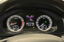 valkoinen Skoda Karoq 2019 kuva 31.