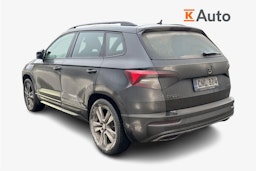 musta Skoda Karoq 2019 kuva 2.