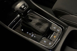 musta Skoda Karoq 2019 kuva 18.