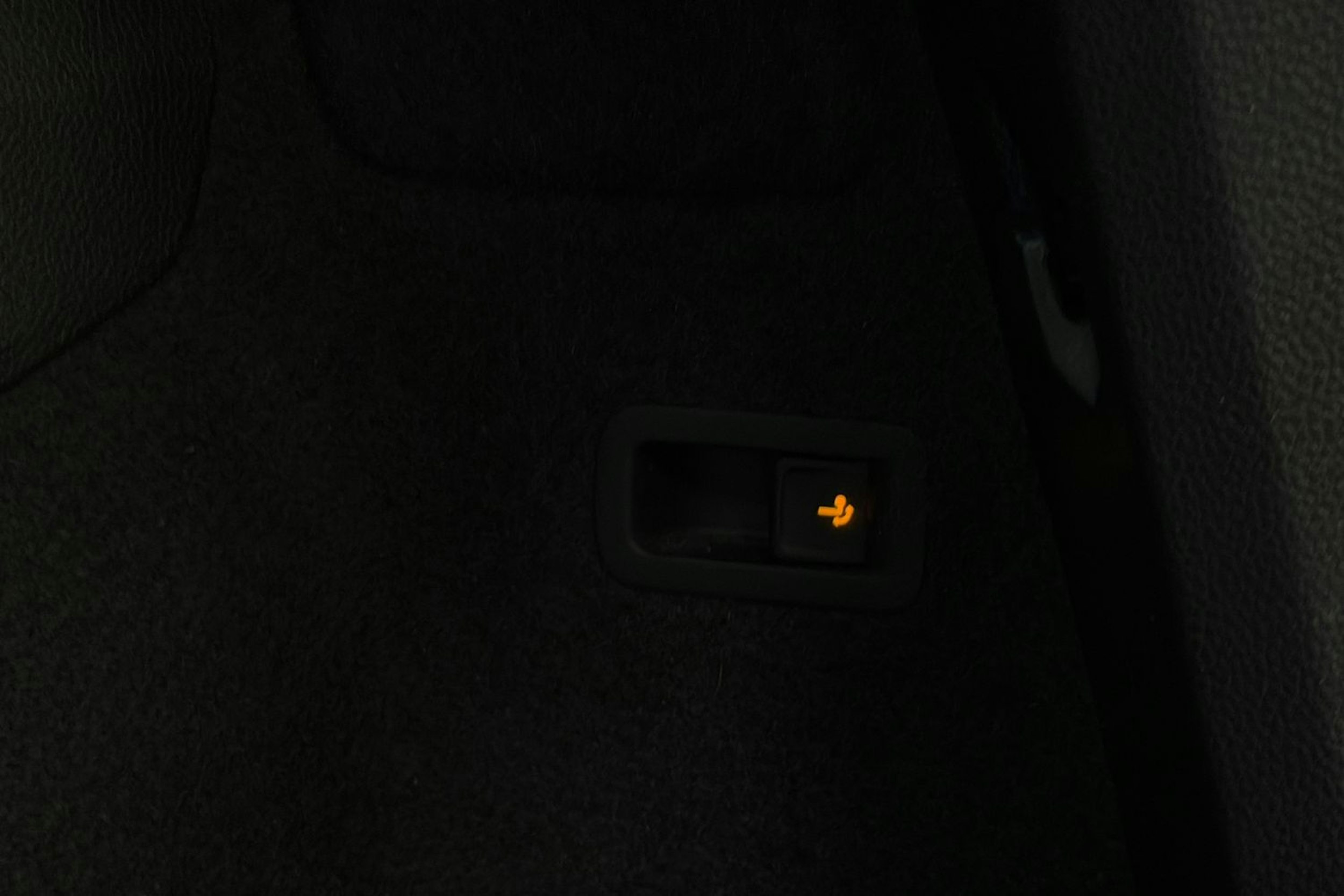 musta Skoda Karoq 2019 kuva 23.