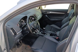 Harmaa Skoda KAROQ 2019 kuva 3.