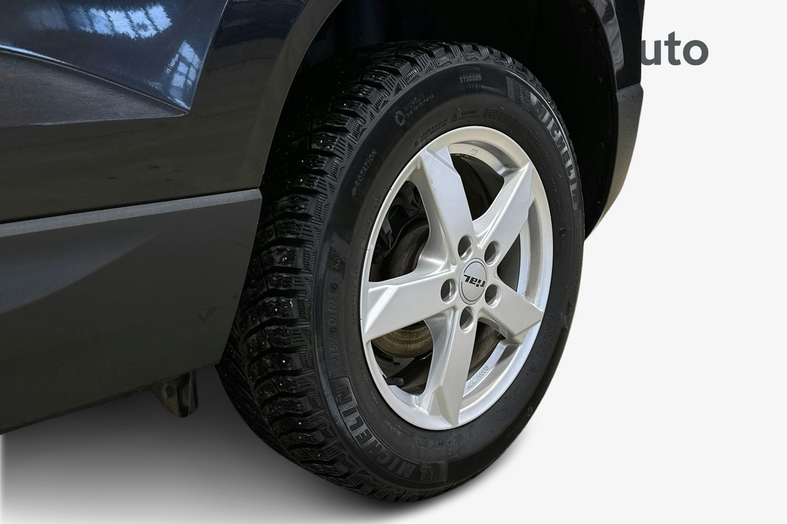 musta Skoda Karoq 2019 kuva 11.