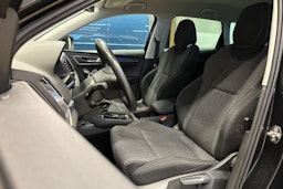 musta Skoda Karoq 2019 kuva 16.