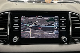 musta Skoda Karoq 2019 kuva 17.