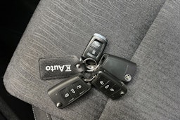 musta Skoda Karoq 2019 kuva 26.