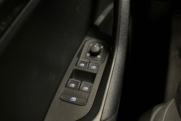 musta Skoda Karoq 2019 kuva 32.