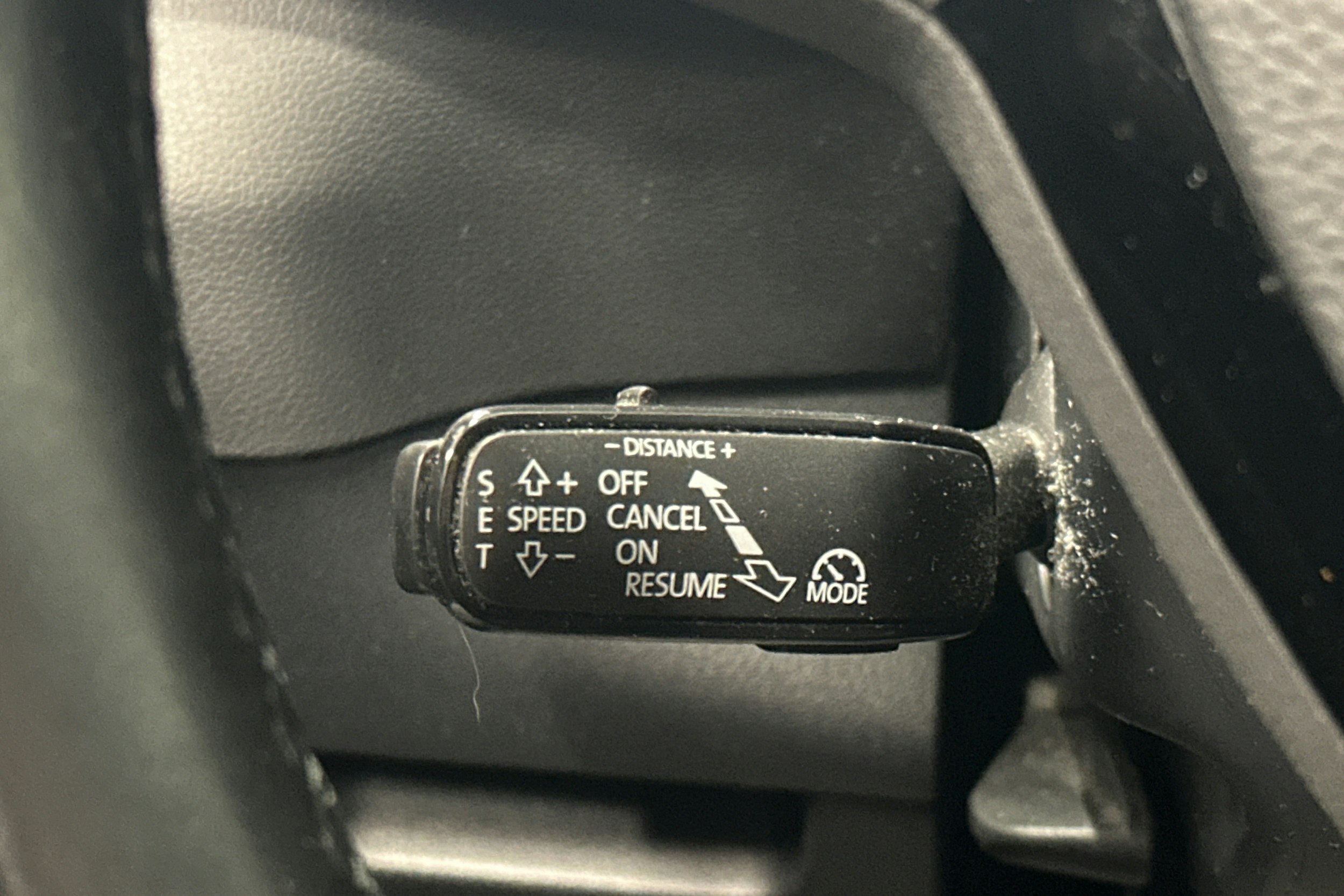 Vihreä Skoda KAROQ 2019 kuva 14.