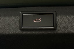 Vihreä Skoda KAROQ 2019 kuva 26.